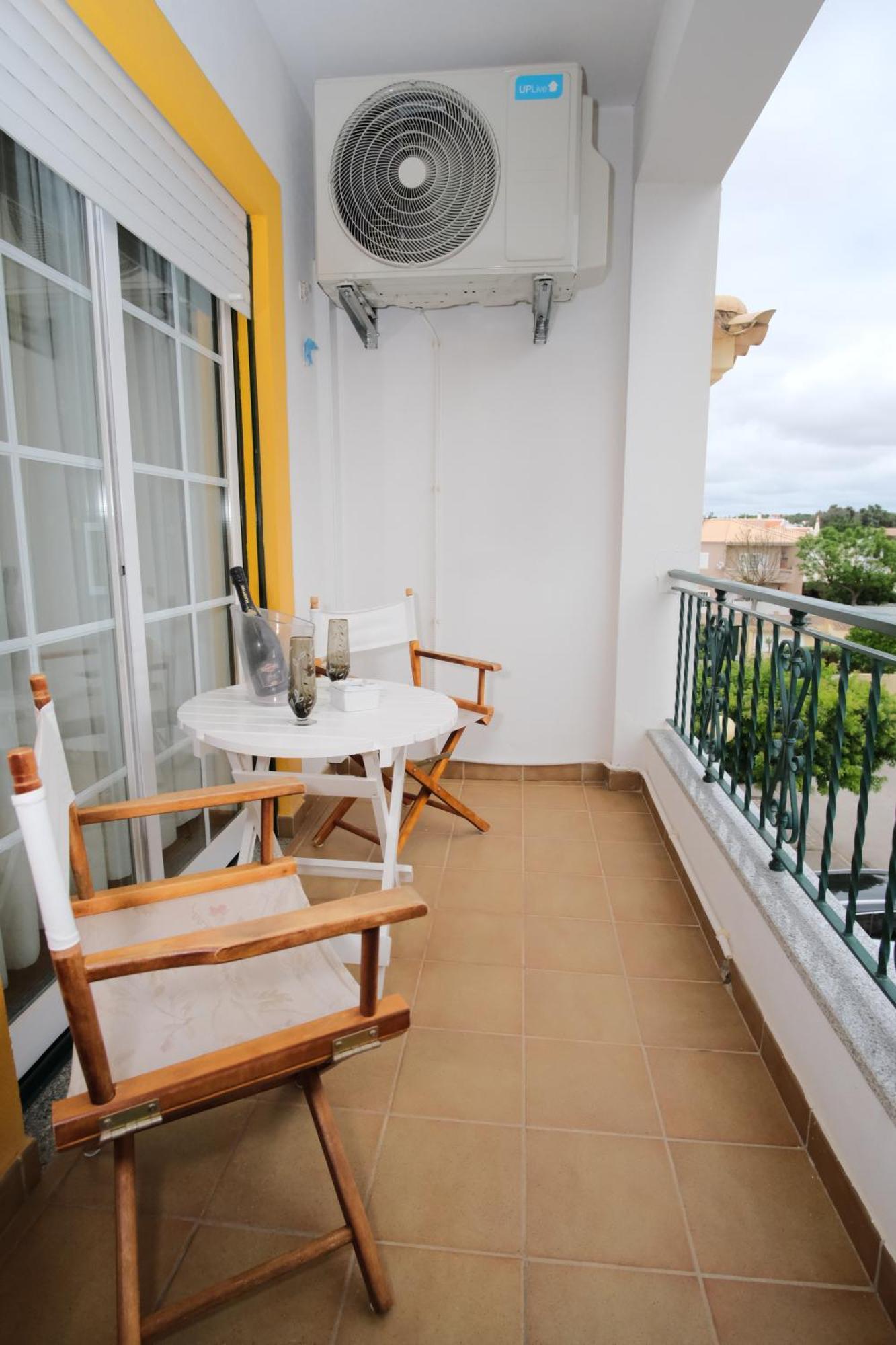 Apartamento T2 Em Condominio Fechado. Албуфейра Экстерьер фото